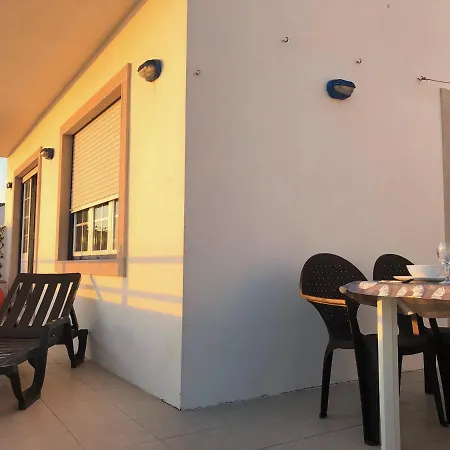 Cliff House Next To Apartment Ericeira