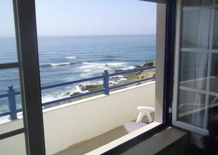 Apartment Cliff House Next To *