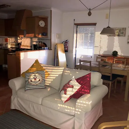 Apartment Cliff House Next To *